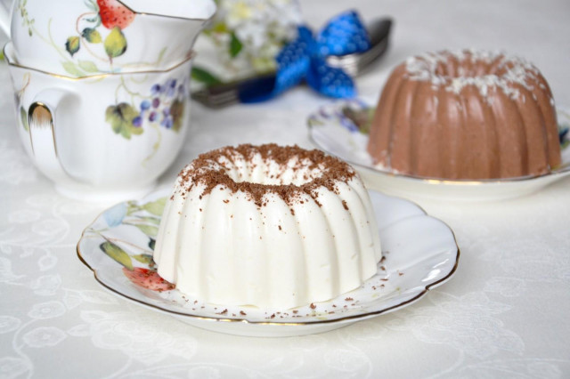 Cottage cheese souffle with gelatin