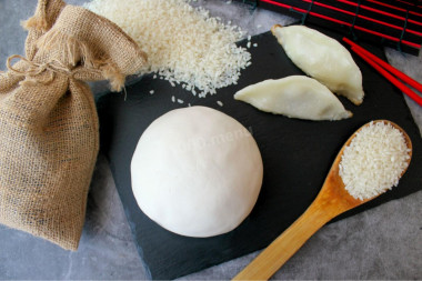 Rice dough made from rice flour