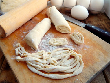 Dough for homemade noodles