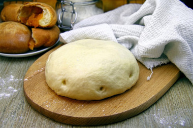 Rich yeast dough for pies in the oven