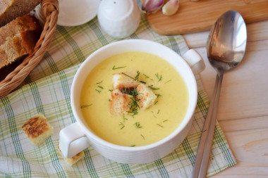 Soup of zucchini and potatoes