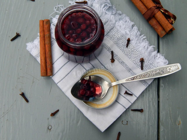 Soaked cranberries for winter