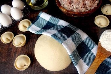 Dough for dumplings with milk