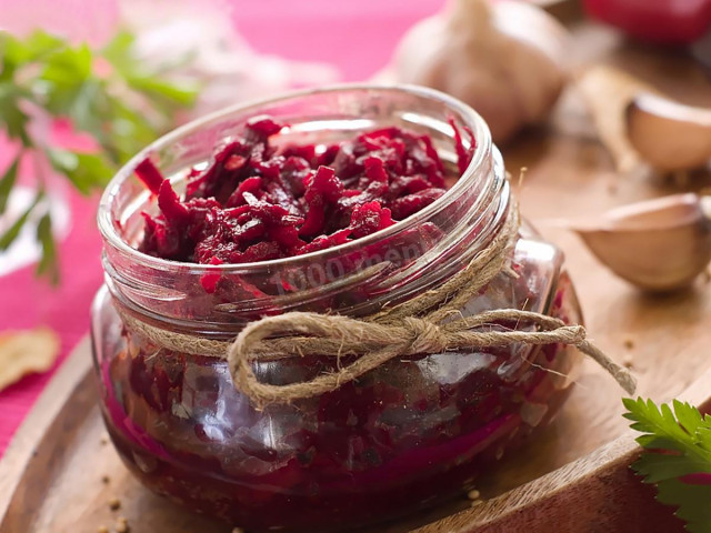 Korean beetroot for winter in jars