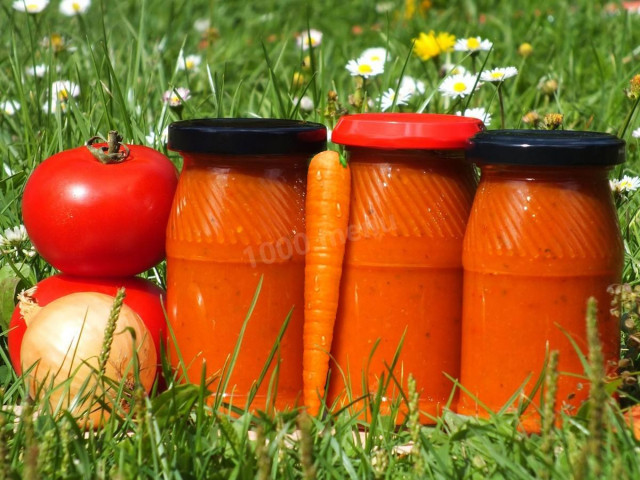 Orange miracle salad for winter