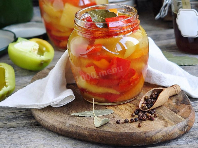 Pepper in honey filling for winter