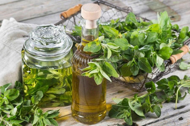 Fragrant oil with marjoram