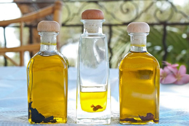 Olive oil with truffle