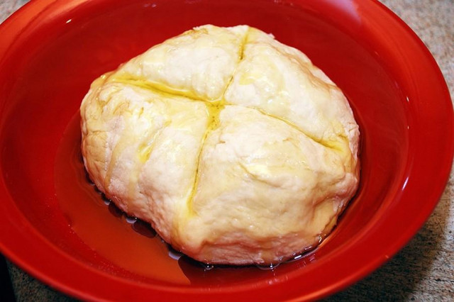 Yeast-free strudel dough