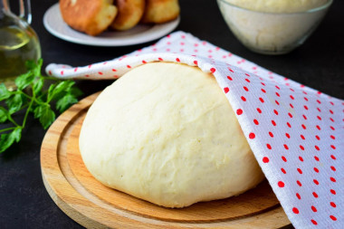 Yeast dough on sour cream