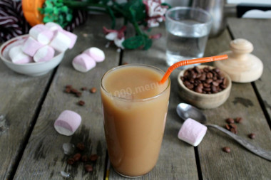 Ice coffee in Vietnamese