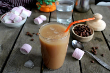 Ice coffee in Vietnamese