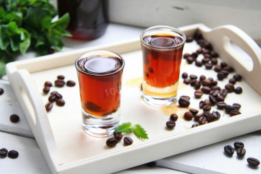 Coffee liqueur at home conditions