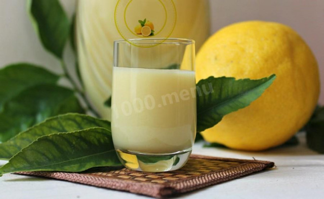 Limoncello with milk