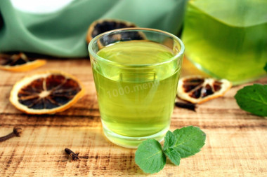 Homemade mint liqueur