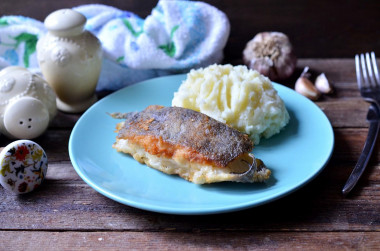 Mashed potatoes with fish