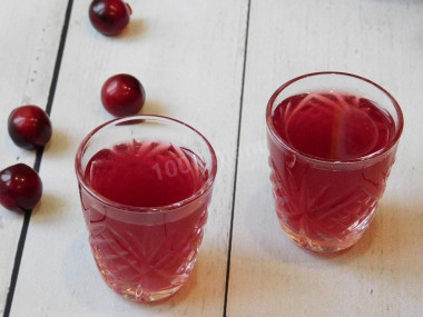 Cherry tincture on vodka at home