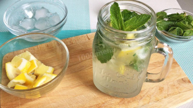 Regular Baby Mojito with lemon