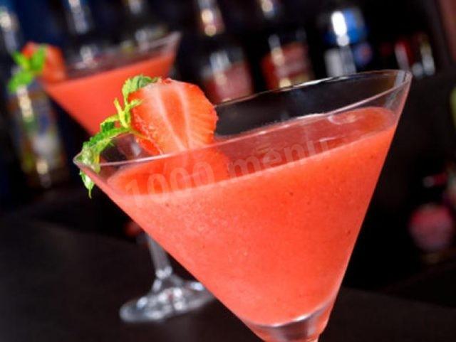 Strawberry Kiss Cocktail