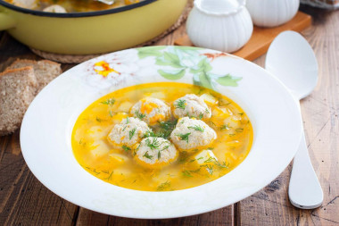 Potato soup with meatballs