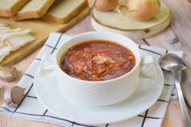 Kuban borscht in meat broth