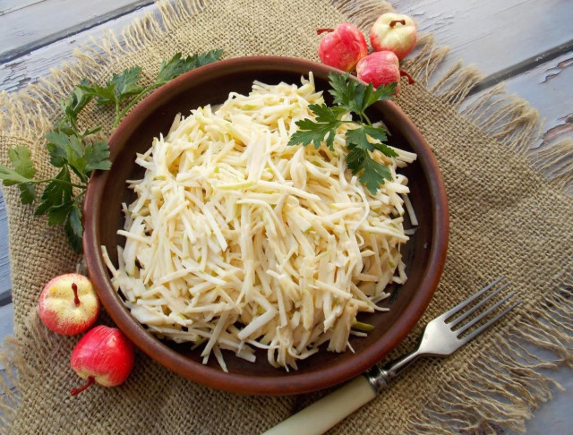 Celery root salad with apple