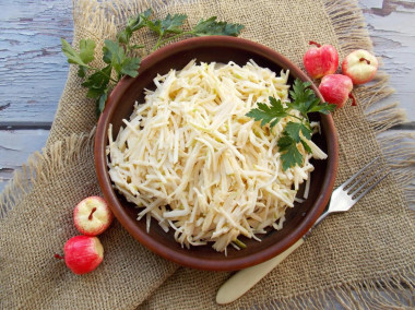 Celery root salad with apple