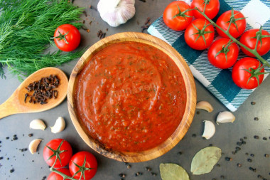 Homemade tomato paste ketchup