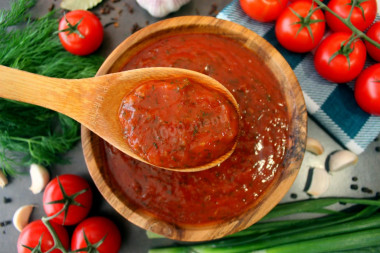 Homemade tomato paste ketchup