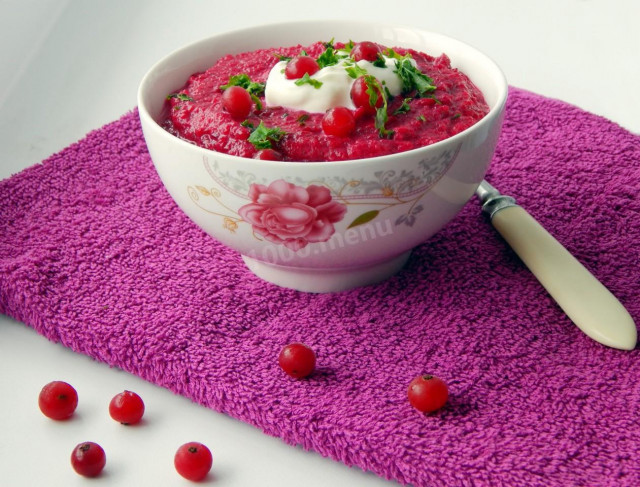 Beetroot soup mashed beetroot