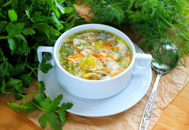 Sorrel soup without meat with egg and rice