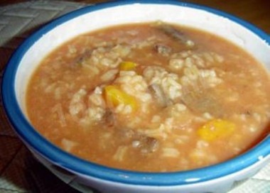 Mushroom soup with mushroom meat