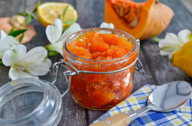 Pumpkin jam of oranges and lemons for winter