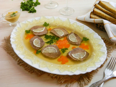 Beef aspic with gelatin