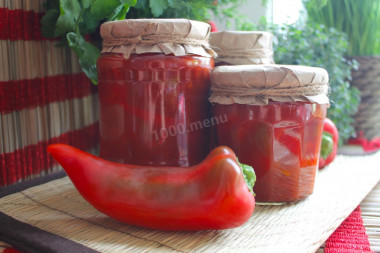 Bell pepper lecho with tomato paste for winter