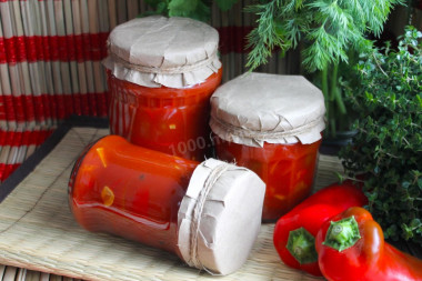 Bell pepper lecho with tomato paste for winter