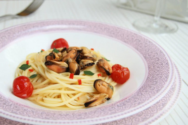 Pasta with mussels