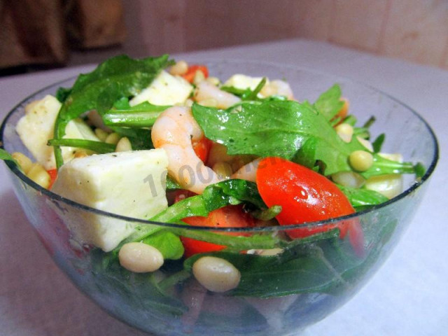 Arugula salad pine nuts shrimp