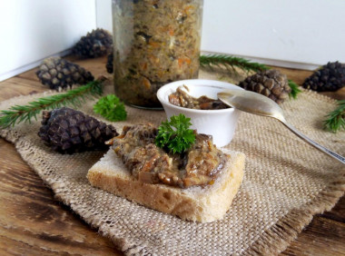 Mushroom caviar from honey mushrooms for winter