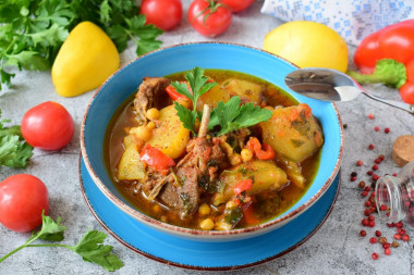 Azerbaijani mutton Bozbash soup with chickpeas