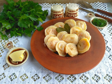 Cabbage dumplings with mushrooms