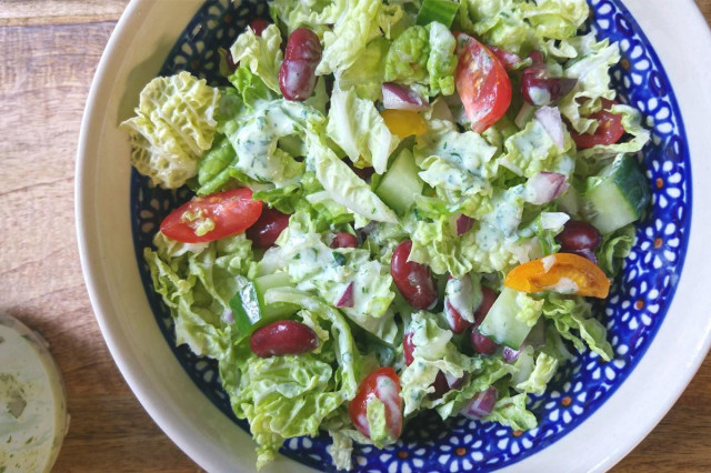 Salad with beans and Peking cabbage and cucumber