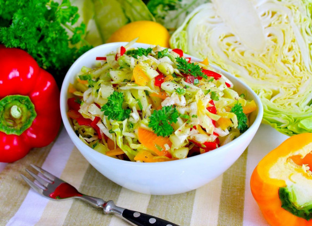 Cabbage salad cucumber bell pepper