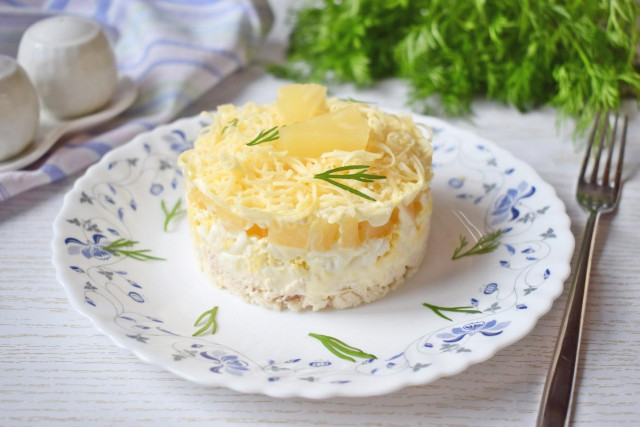 Salad with canned pineapple and chicken