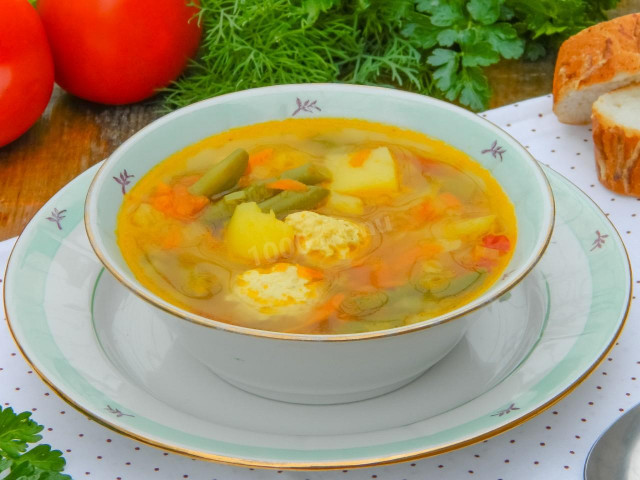 Vegetable soup with meatballs