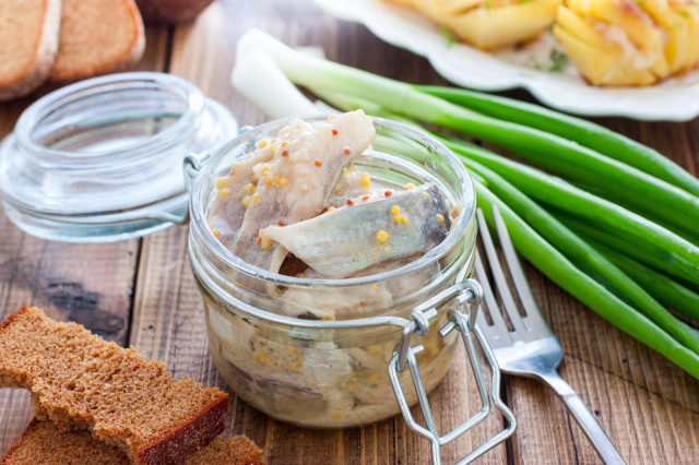 Herring with mustard