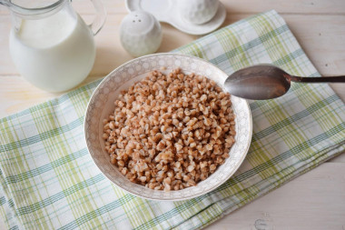 Buckwheat in a slow cooker pressure cooker