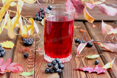 Chokeberry compote for winter