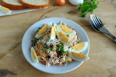 Salad with radish and meat