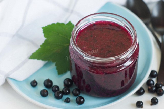 Mashed currants with sugar for winter